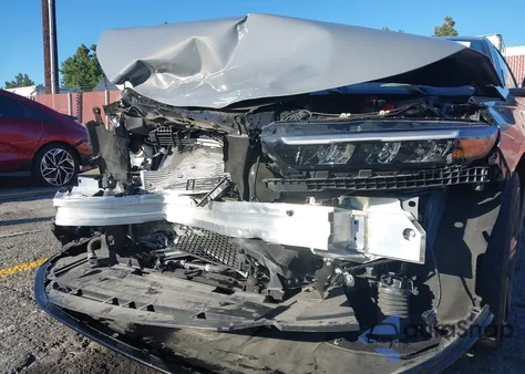 2024 Honda Accord Hybrid Sport-L z USA, uszkodzony, nr VIN 1HGCY2F71RA058391